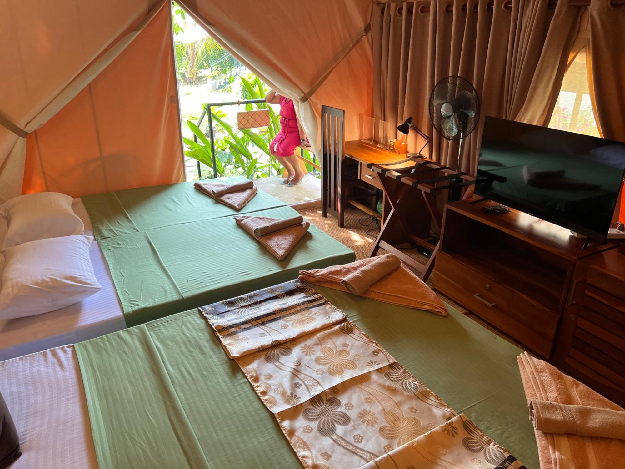 At One - Glamping Hotell Rekawa Exteriör bild